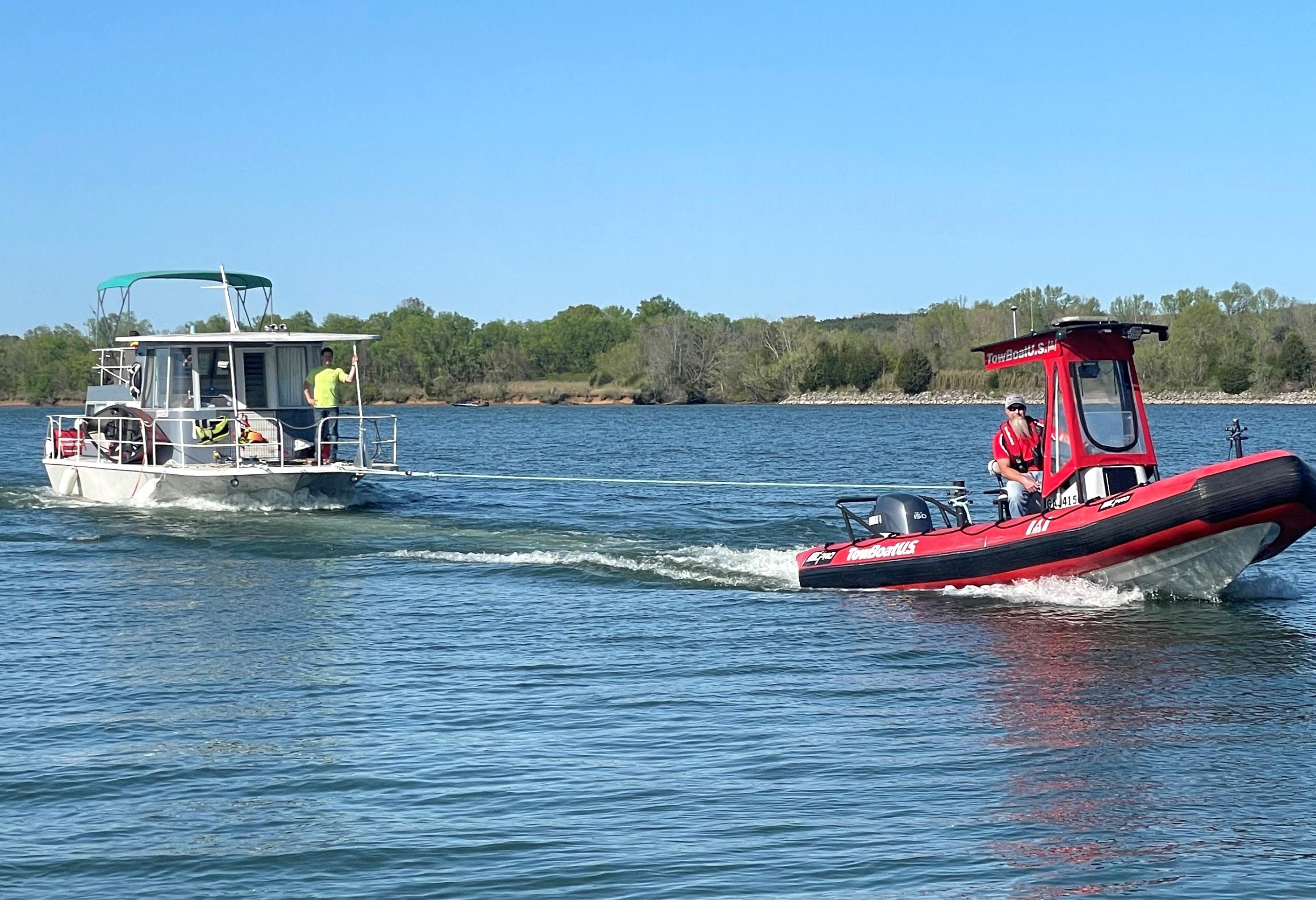 Emergency Boat Towing