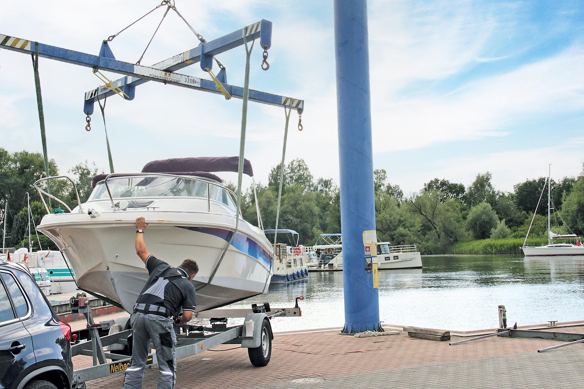 Vessel Removal & Transport